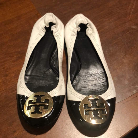 Shoes - Ladies flats